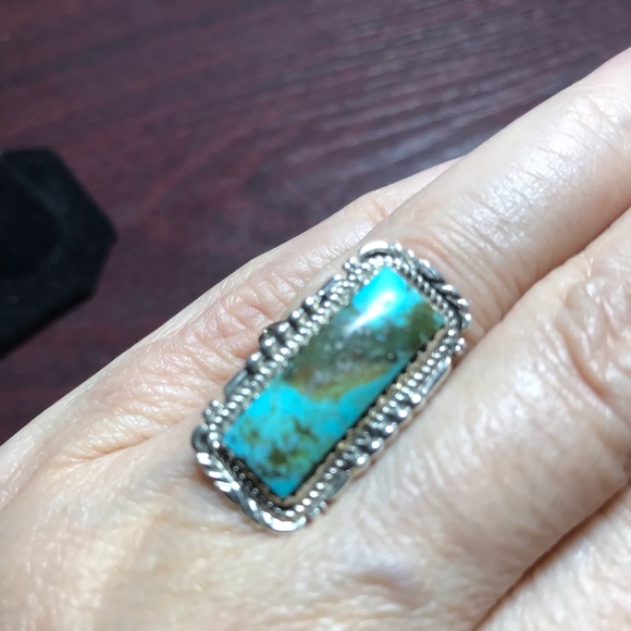 Substantial turquoise and sterling ring. - Picture 6 of 6